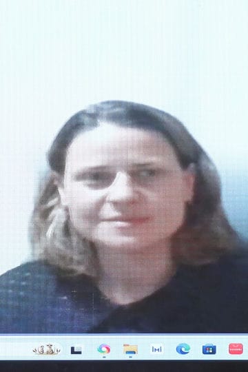 966091309825769472.jpg